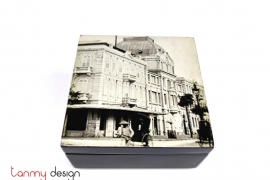 Black square lacquer box with Metropole hotel picture